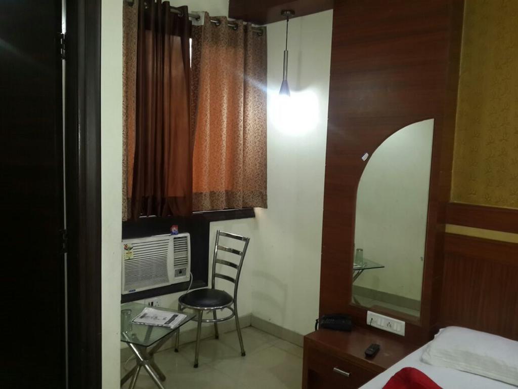 Hotel Shivam International - A Well Hygiene Property All Staff Vaccinated " New Delhi Eksteriør bilde