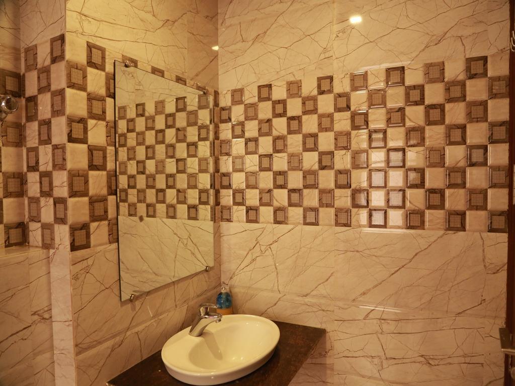 Hotel Shivam International - A Well Hygiene Property All Staff Vaccinated " New Delhi Eksteriør bilde