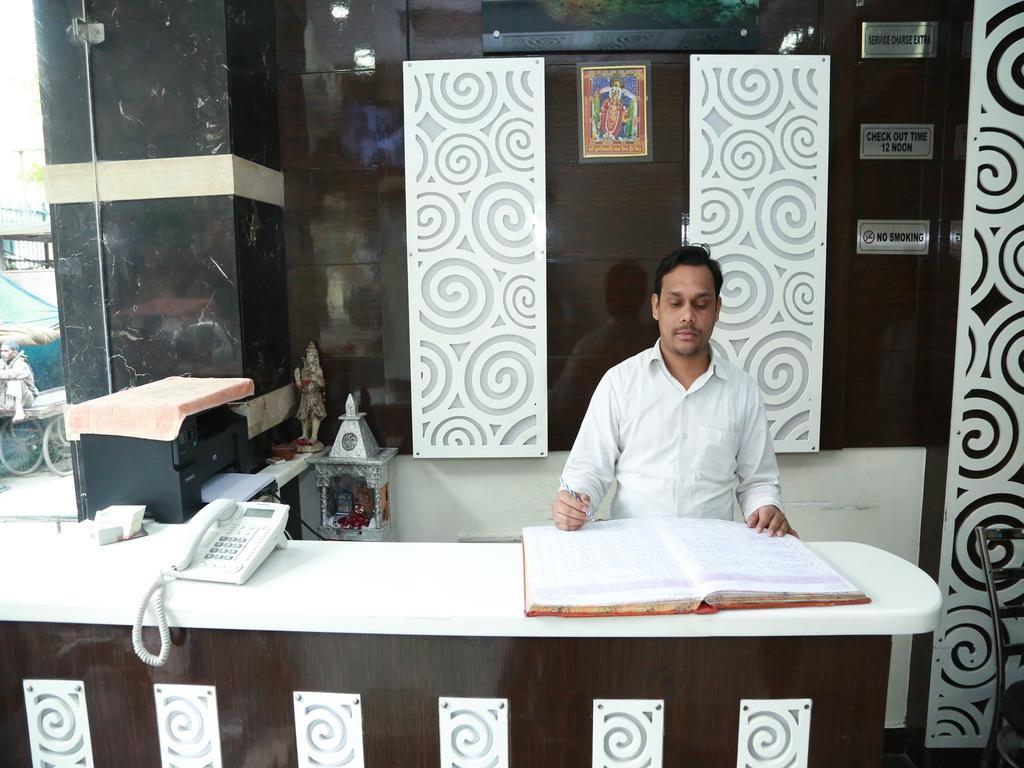 Hotel Shivam International - A Well Hygiene Property All Staff Vaccinated " New Delhi Eksteriør bilde