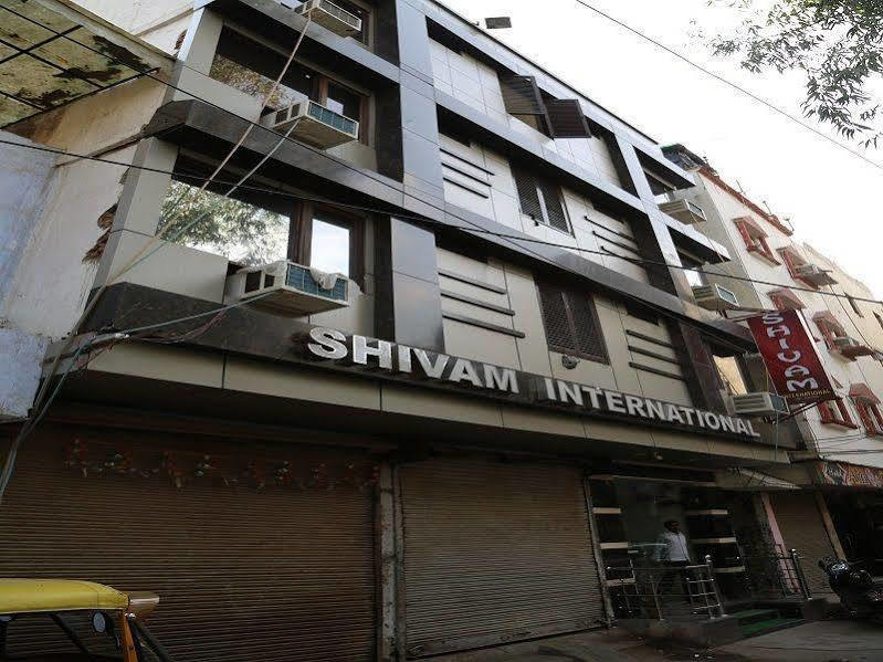 Hotel Shivam International - A Well Hygiene Property All Staff Vaccinated " New Delhi Eksteriør bilde